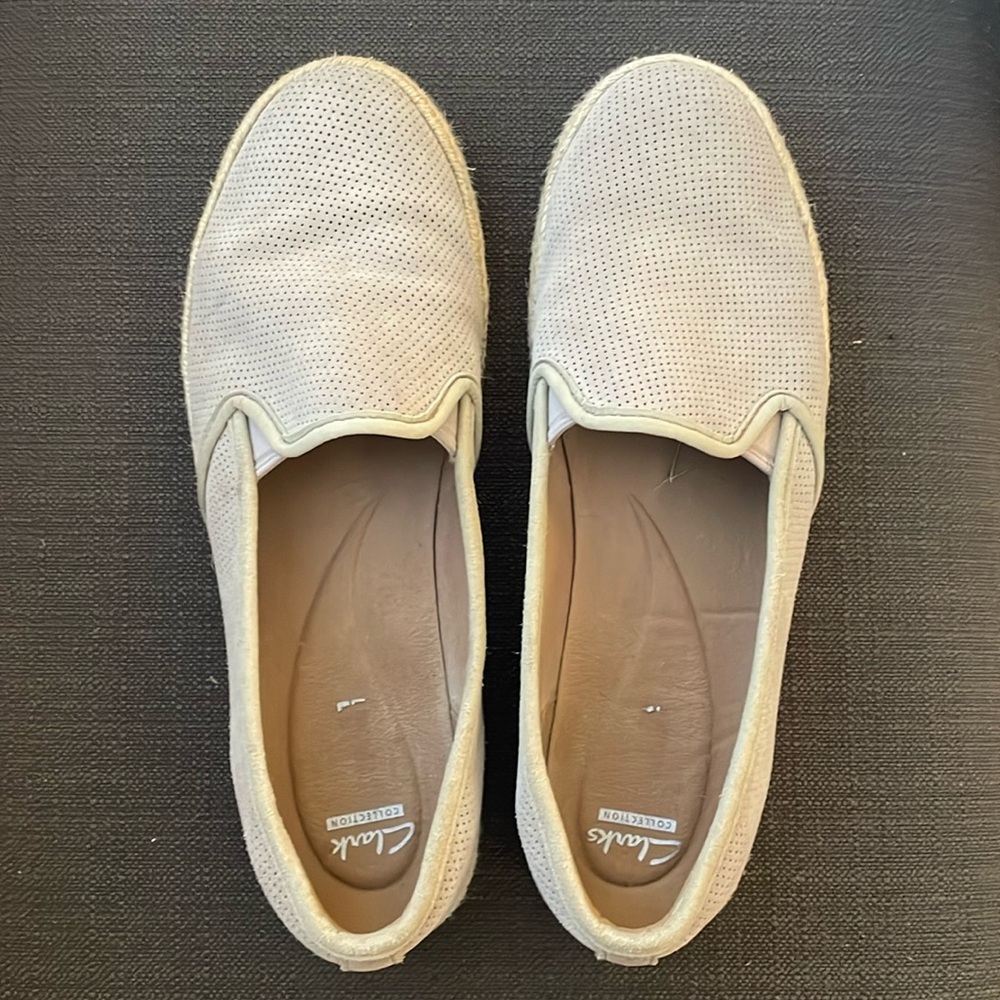 Women’s Clarks slip on.